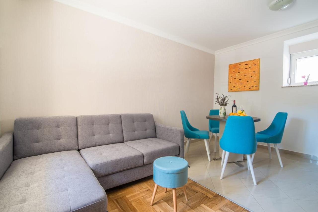 Appartamento Elis Zara Esterno foto